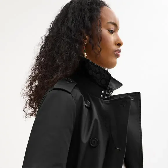 Signature coach black trenchcoat with monogram lining - Picture 3 of 15